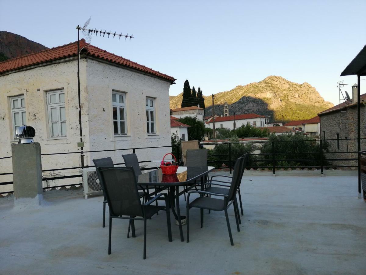 Rodomelo House With Terrace - 4 Bedrooms Leonídion Buitenkant foto